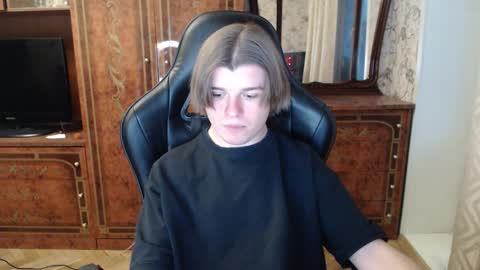 Max online show from 11.30.25