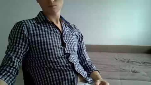 Snapshot of maxrelax90 chatting on 09.22.25 maxrelax90 online show from 09.22.25