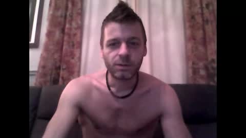 MaxTheWolf online show from 10.19.25