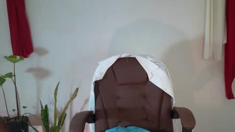 Snapshot of maxtopboy chatting on 01.13.25 Max online show from 01.13.25