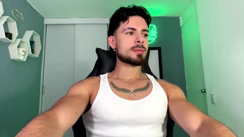 Maxi online show from 10.15.25