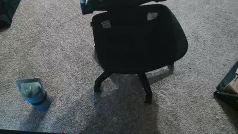 Snapshot of maxvirya3 chatting on 12.19.25 max online show from 12.19.25