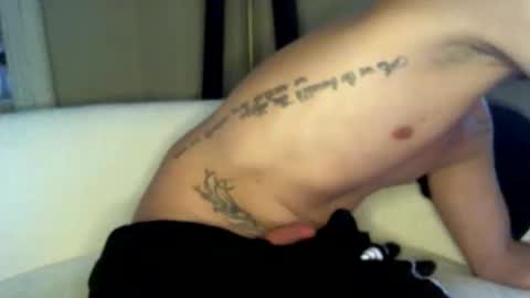 Snapshot of maxxcawke chatting on 11.30.25 Maxx Cawke online show from 11.30.25