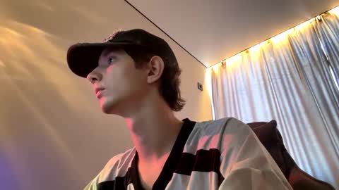 Max online show from 09.22.25