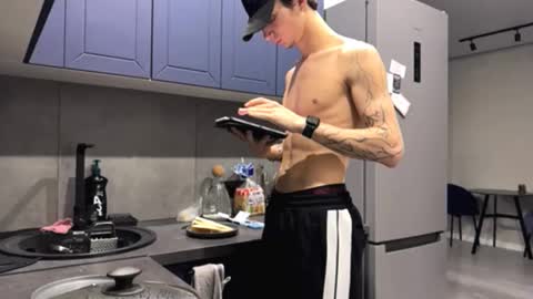 Max online show from 09.26.25