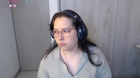 Snapshot of may_bloom chatting on 10.18.25 May online show from 10.18.25