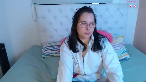 Snapshot of may_bloom chatting on 11.25.25 May online show from 11.25.25