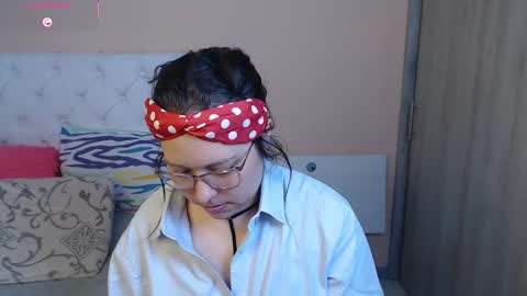 Snapshot of may_bloom chatting on 11.28.25 May online show from 11.28.25