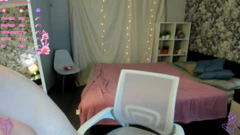 Leila online show from 04.08.26