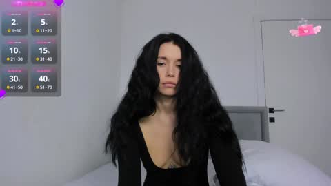 Snapshot of may_xx chatting on 12.09.24 may_xx online show from 12.09.24