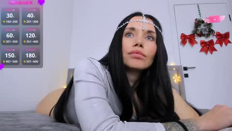 Snapshot of may_xx chatting on 12.24.24 may_xx online show from 12.24.24
