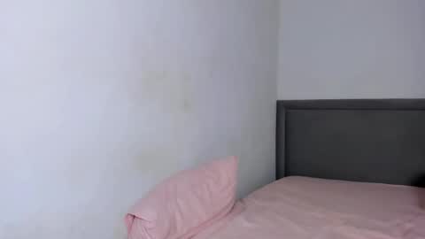 Snapshot of may_xx chatting on 10.20.25 may_xx online show from 10.20.25