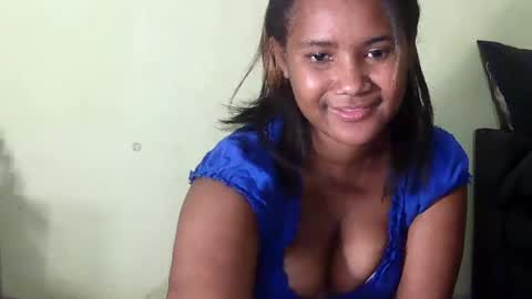 Snapshot of maya275326 chatting on 07.21.26 maya275326 online show from 07.21.26