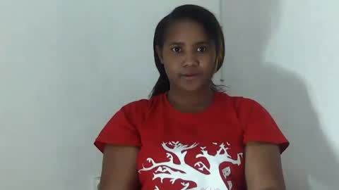 Snapshot of maya275326 chatting on 07.27.26 maya275326 online show from 07.27.26