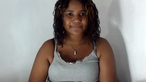 Snapshot of maya275326 chatting on 07.28.26 maya275326 online show from 07.28.26