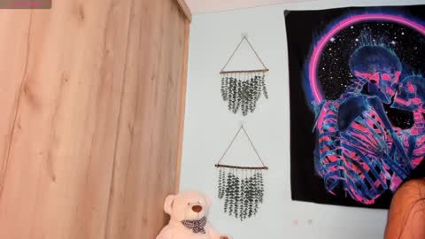 Snapshot of maya__fox chatting on 02.08.25 OF mayitta19 online show from 02.08.25