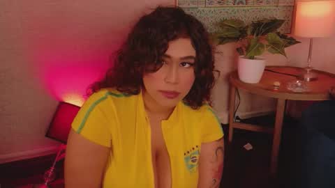 Snapshot of maya_house chatting on 02.28.26 maya_house online show from 02.28.26