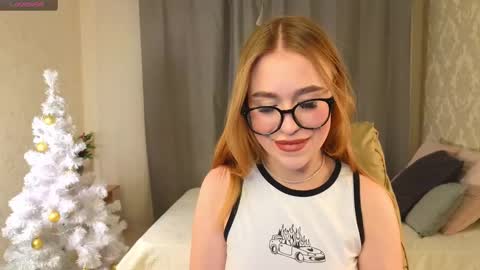 Snapshot of maya_lolly chatting on 12.18.24 Maya online show from 12.18.24