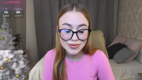 Snapshot of maya_lolly chatting on 12.21.24 Maya online show from 12.21.24