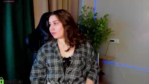 Snapshot of maya_raay chatting on 03.27.26 Maya online show from 03.27.26