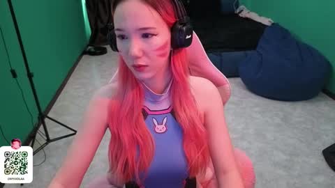 Maya Viola online show from 03.15.26