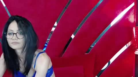 Snapshot of mayaleey chatting on 06.15.26 Maya online show from 06.15.26