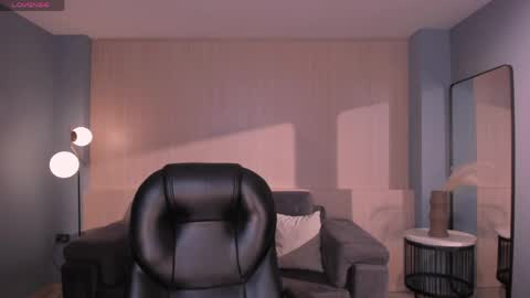 Maya online show from 04.04.26