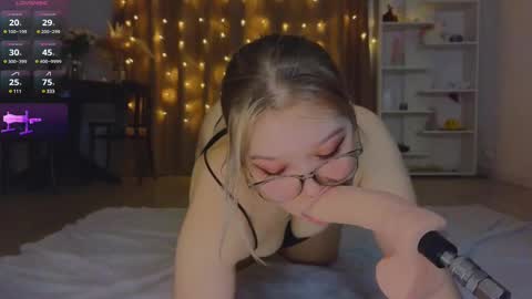 Maya  online show from 02.21.25