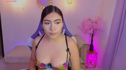 Maya Vexx online show from 05.22.26