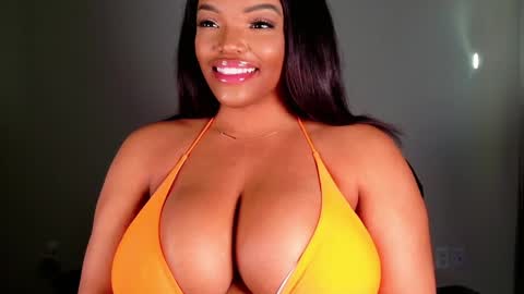 MayBabi online show from 02.18.25