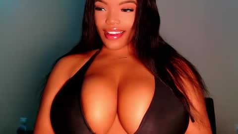 MayBabi online show from 12.05.25