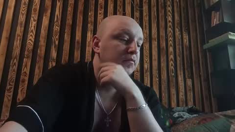 Snapshot of maybe777_ chatting on 05.19.26 Anton online show from 05.19.26