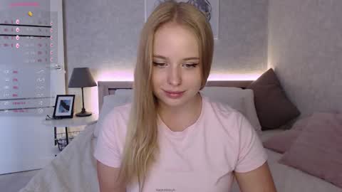 Snapshot of maybebabyx chatting on 09.10.25 maybebabyx online show from 09.10.25