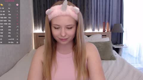 maybebabyx online show from 06.04.26