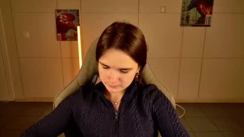 maybloom_ online show from 11.25.25