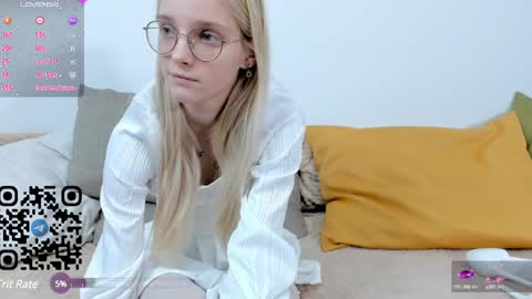 Snapshot of maydaguy chatting on 12.20.24 Megan online show from 12.20.24