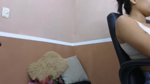 Mayka online show from 09.21.25