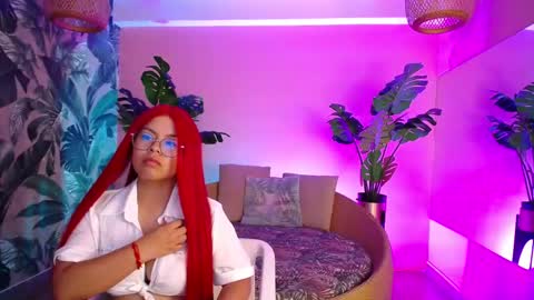 Snapshot of mayly_tender chatting on 03.14.26 Mayly online show from 03.14.26