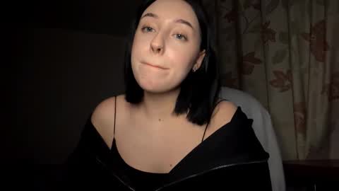 Snapshot of maymehachez chatting on 02.24.26 Kira online show from 02.24.26