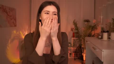 Snapshot of mayshawty chatting on 04.10.26 May online show from 04.10.26