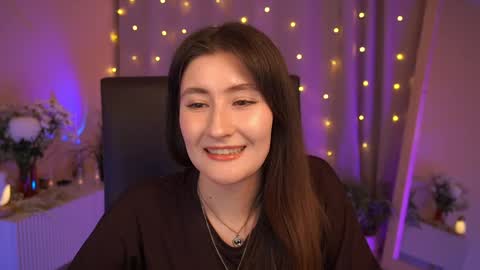 Snapshot of mayshawty chatting on 05.16.26 May online show from 05.16.26