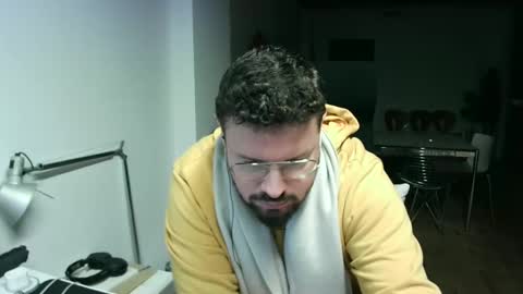 Snapshot of maythe4bwu chatting on 12.23.24 maythe4bwu online show from 12.23.24