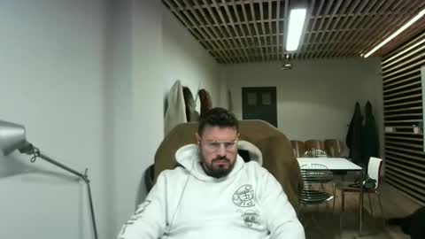 Snapshot of maythe4bwu chatting on 02.03.25 maythe4bwu online show from 02.03.25