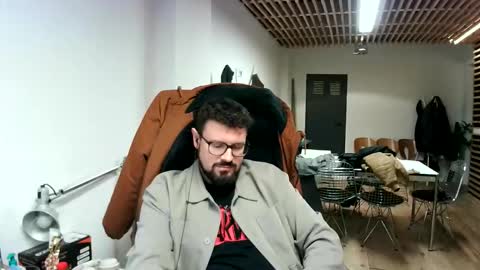 Snapshot of maythe4bwu chatting on 10.29.25 maythe4bwu online show from 10.29.25