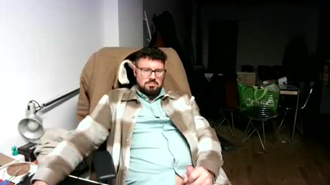 Snapshot of maythe4bwu chatting on 12.13.25 maythe4bwu online show from 12.13.25