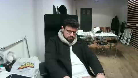 Snapshot of maythe4bwu chatting on 02.06.26 maythe4bwu online show from 02.06.26