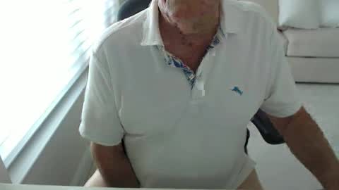 Snapshot of mbeastie chatting on 04.28.26 Beastie online show from 04.28.26
