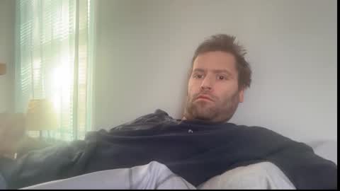 Snapshot of mbnc chatting on 02.14.26 lol online show from 02.14.26