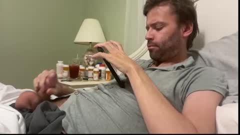 Snapshot of mbnc chatting on 04.12.26 lol online show from 04.12.26