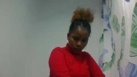Snapshot of mbotyelizia chatting on 03.15.26 mbotyelizia online show from 03.15.26